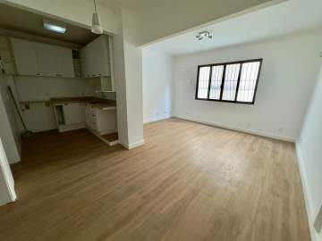 Transversal nobre do Leblon! 2 quartos com vaga de garagem - LBAP24730