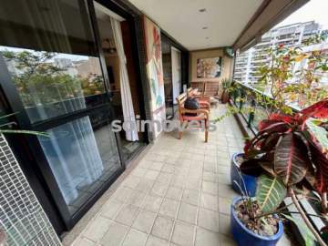 LOCALIZAÇÃO NOBRE - Rua Bucólica, prédio de luxo, varandão, andar alto, 2 vagas de garagem - LBAP42714