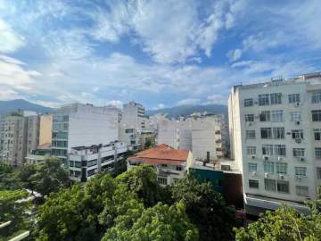 Oportunidade na segunda Quadra do Leblon - LBAP36867