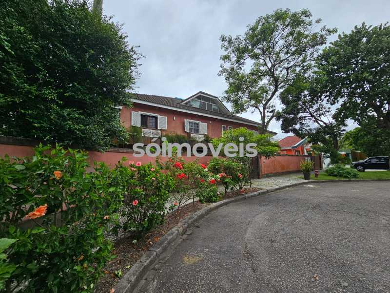 f5cdbc0f-7965-4180-9182-f7bd7d - 2