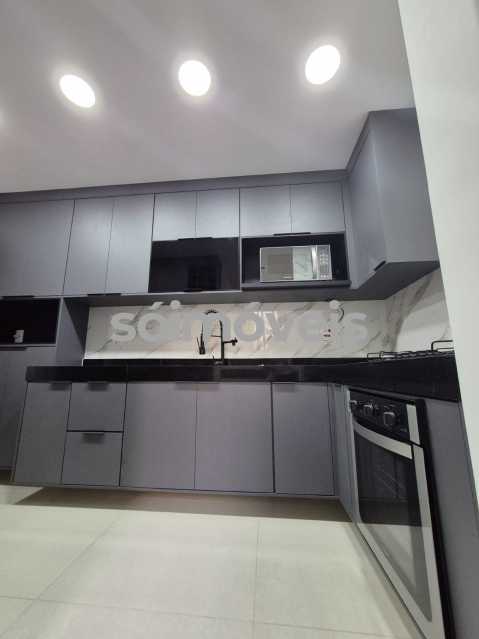 Conheça 17 do imóvel - SENSACIONAL IMÓVEL DE 124 M² NA XAVIER DA SILVEIRA TOTALMENTE REFORMADO E DECORADO - LBAP36987 - 17 17 - 17