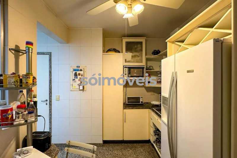 1f35d1a4-98a1-43e4-9f1b-34ae10 - 23