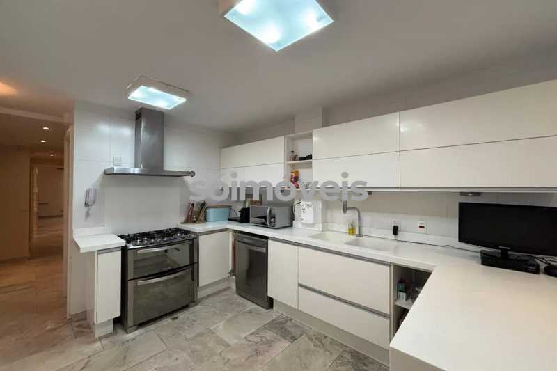 0d8fdacd-32e0-449b-a39f-852124 - 24