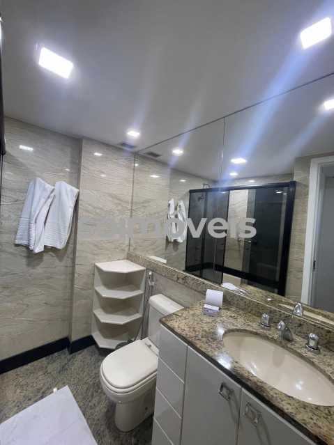 7bfed0d7-6599-4362-9316-b1dd47 - 17