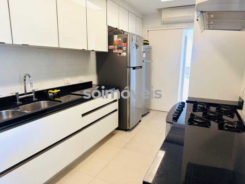 7a82a440-8cb5-4f11-8f15-d5f59e - 12