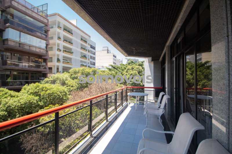 WhatsApp Image 2025-10-21 at 2 - 3