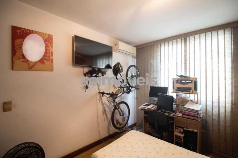 WhatsApp Image 2025-10-21 at 2 - 22