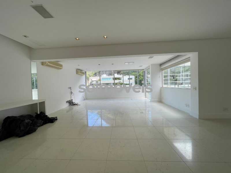 ad145791-b121-4450-b73a-6ce977 - 3