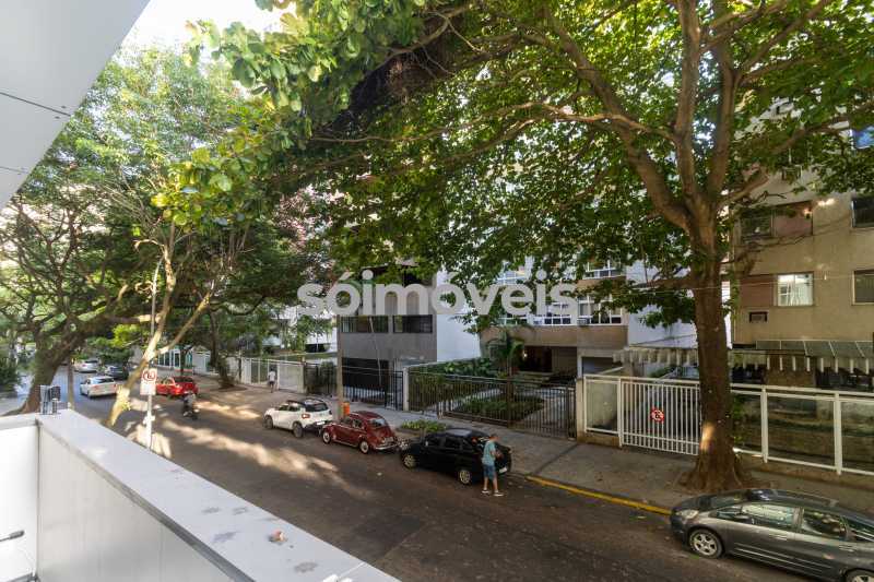 37c394cf3a3cc01c18_18 - 12