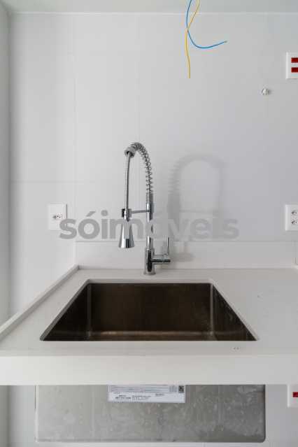 c0b69bfc77f163c821_21 - 17