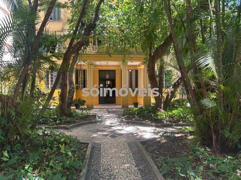 e8cf95d5-fa57-4067-a4cd-a0c56c - 1