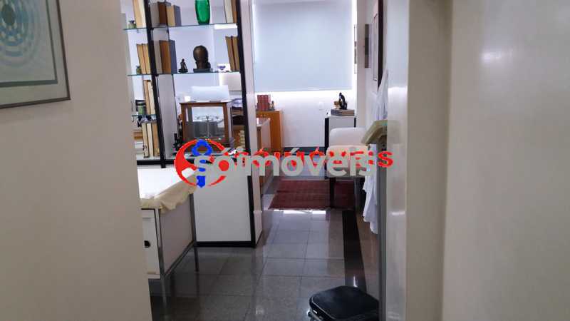 14401_G1530044589 - 5