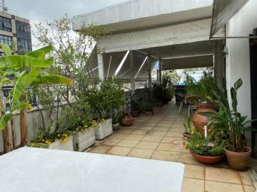 Imperdível - COBERTURA LINEAR NA MELHOR LOCALIZAÇÃO DO LEBLON !! - LBCO40501