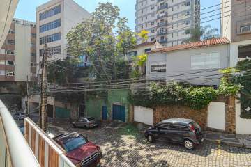 Ótima localização - Rua silenciosa !!! - LBAP37550