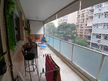 Imperdível - SENSACIONAL APARTAMENTO COM VARANDÃO E VAGA DE GARAGEM EM COPACABANA - POAP21206 Imperdível - SENSACIONAL APARTAMENTO COM VARANDÃO E VAGA DE GARAGEM EM COPACABANA - POAP21206