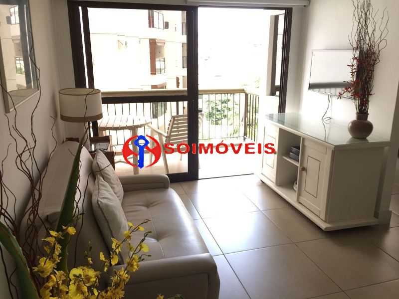 Conheça PHOTO-2019-05-14-15-53-16_15 do imóvel - Flat 1 quarto à venda Rio de Janeiro,RJ Leblon - R$ 1.650.000 - LBFL10069 - 4 PHOTO-2019-05-14-15-53-16_15 - 4