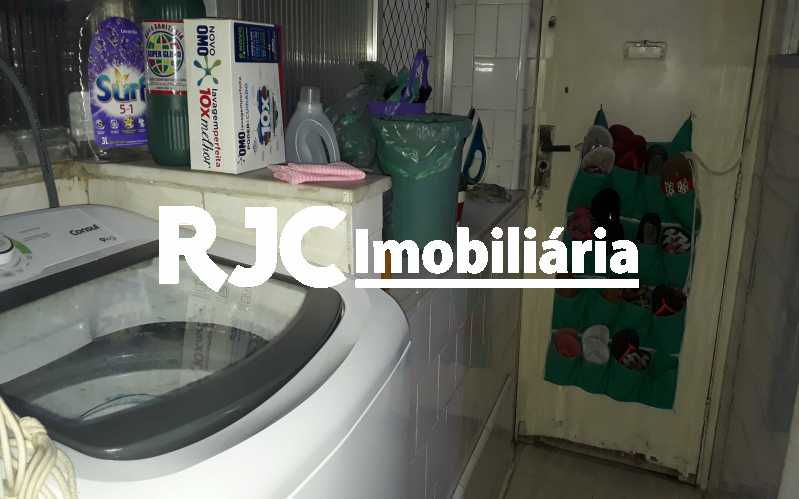 17  Área de Serviço - 17