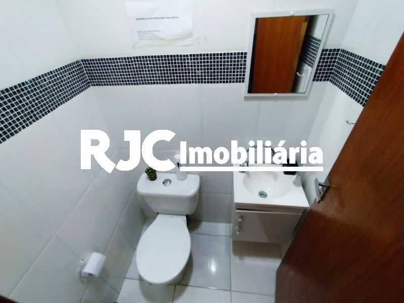 10 LAVABO. - 10
