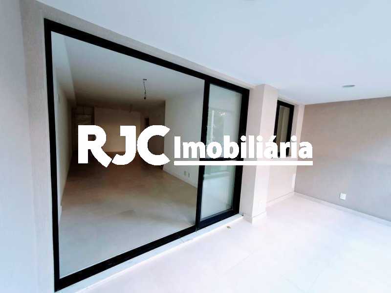 12836_G1628526526 - 3