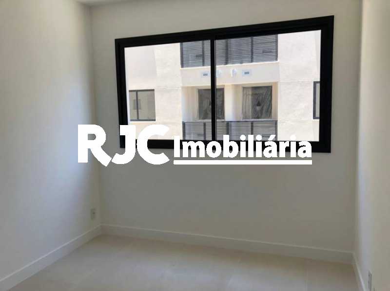 12836_G1628526538 - 10