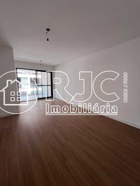 Conheça WhatsApp Image 2026-07-18 at 1 do imóvel - Apartamento à venda Rua Mariz e Barros, Tijuca, Rio de Janeiro - R$ 1.156.000 - MBAP33851 - 4 WhatsApp Image 2026-07-18 at 1 - 4