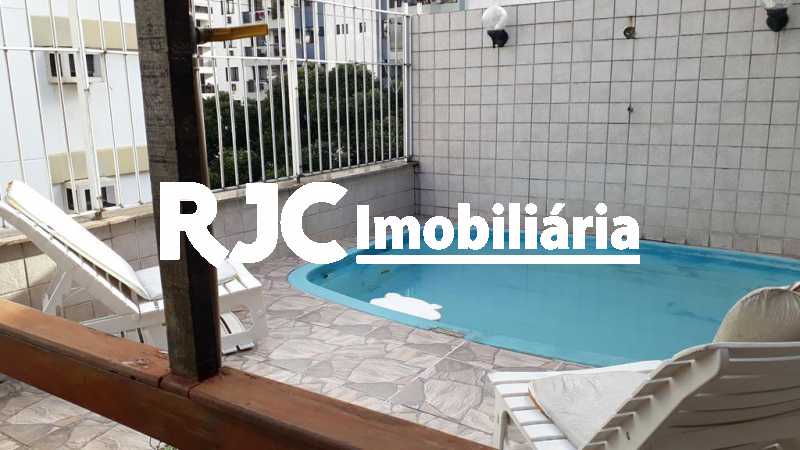 14    Piscina - 14