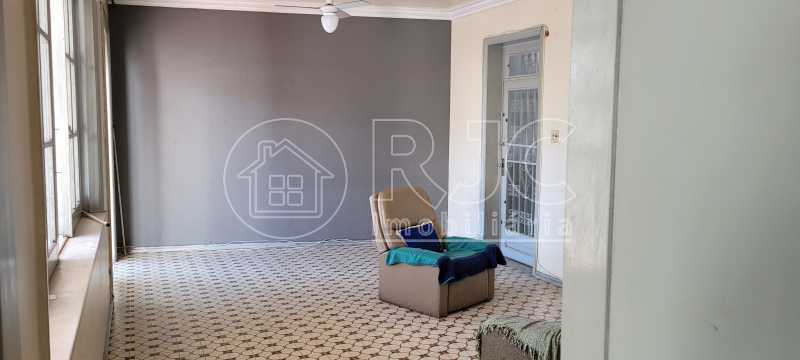 18 - Sala_09 - 11