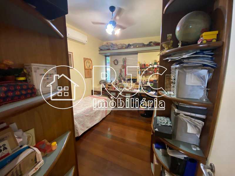 Conheça 15 do imóvel - Apartamento à venda Rua Itacuruçá, Tijuca, Rio de Janeiro - R$ 1.000.000 - MBAP40650 - 13 15 - 13