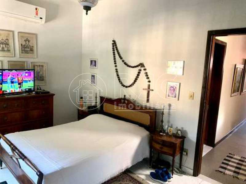 casa-com-4-quartos-a-venda-298 - 14