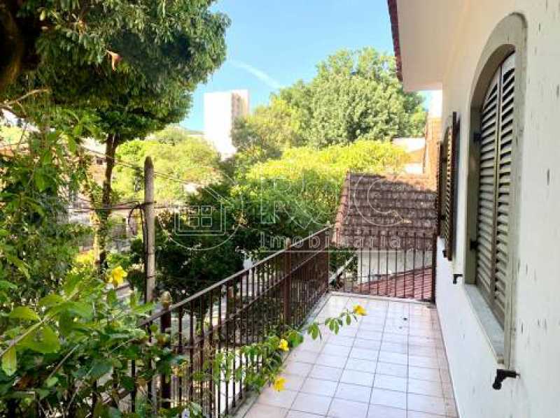 casa-com-4-quartos-a-venda-298 - 17