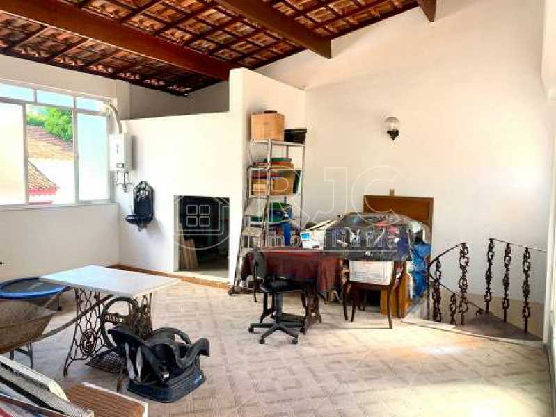 casa-com-4-quartos-a-venda-298 - 23