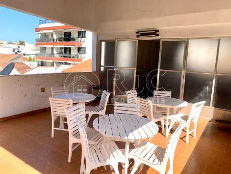 casa-com-4-quartos-a-venda-298 - 24