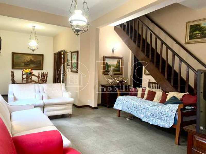 casa-com-4-quartos-a-venda-298 - 29