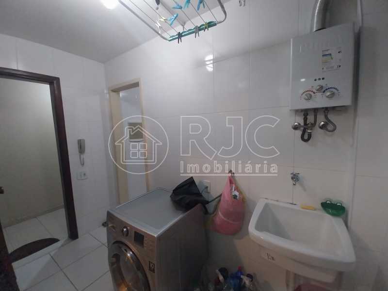 20231121_191831 - 25