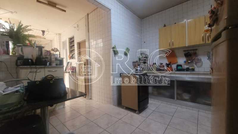 PHOTO-2024-10-26-19-31-55 - 18