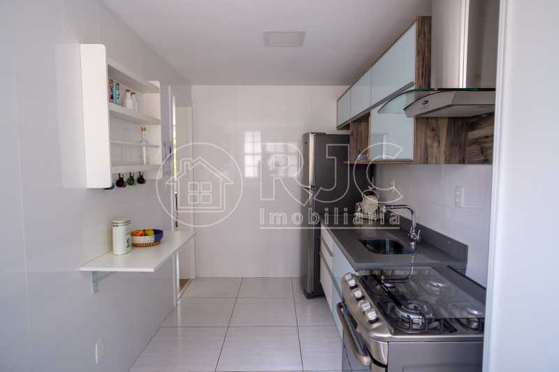 Sandra Piller-12H03M28s - 19
