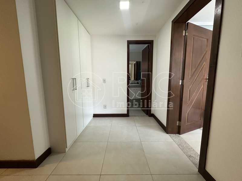 image00015. - 15