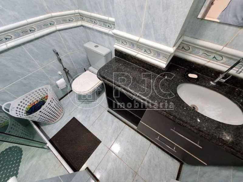 casa-com-5-quartos-venda-200m- - 25