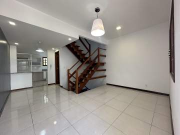 Casa em Condomínio à venda Rua Guimarães Rosa, Ermitage, Teresópolis - R$ 510.000 - MBCN20026