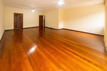 Ótima localização - Apartamento à venda Rua Canavieiras, Grajaú, Rio de Janeiro - R$ 750.000 - MBAP40825