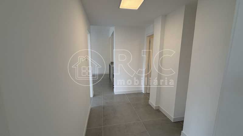 12 Correddos quartos e banheir - 12
