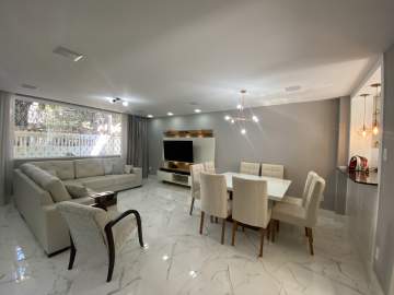 Ótima localização - Casa à venda Rua Araxá, Grajaú, Rio de Janeiro - R$ 1.550.000 - MBCA50152