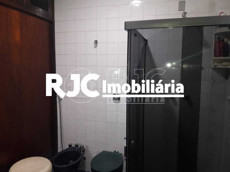 5521_G1494528200 - 11