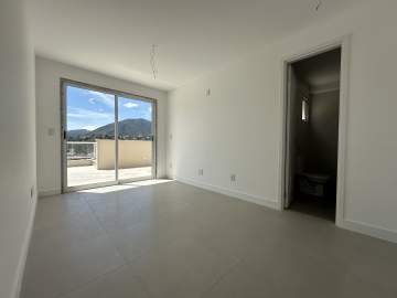 Ótima localização - Cobertura à venda Rua Ferreira de Castro, Agriões, Teresópolis - R$ 1.100.000 - MBCO30667