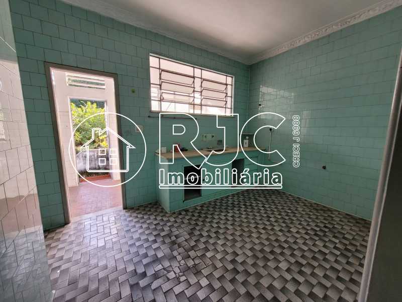 2ef245fd-c3c4-49ff-8ccc-5c5610 - 19