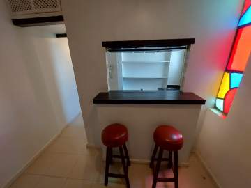 Ótima localização - Apartamento à venda Avenida Nossa Senhora de Copacabana, Copacabana, Rio de Janeiro - R$ 550.000 - MBAP11600