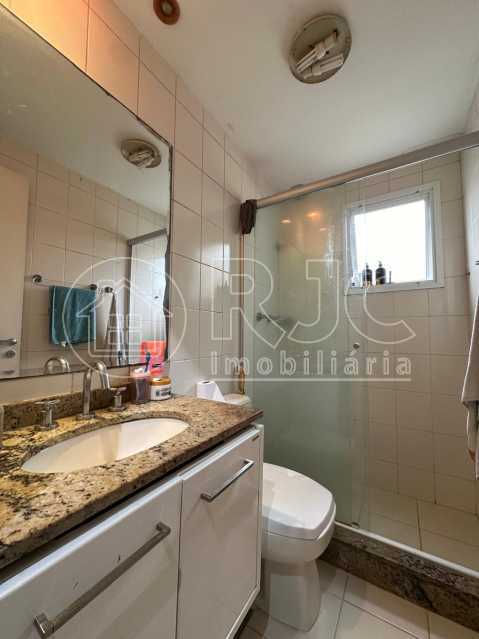 8318f353-f373-43d7-9010-0de4db - 17