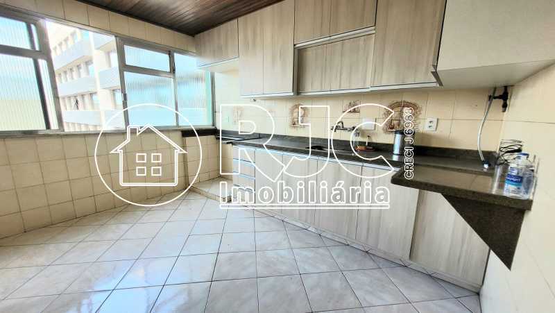 Conheça 18 do imóvel - Cobertura à venda Rua Haddock Lobo, Tijuca, Rio de Janeiro - R$ 890.000 - MBCO30688 - 19 18 - 19