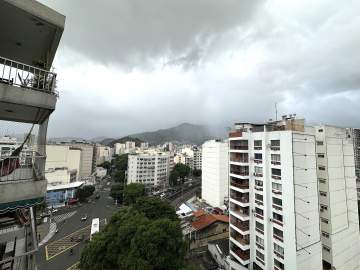 Imperdível - Apartamento à venda Rua São Francisco Xavier, Tijuca, Rio de Janeiro - R$ 410.000 - MBAP11631