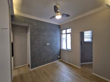 Ótima localização - Apartamento à venda Rua Isidro de Figueiredo, Maracanã, Rio de Janeiro - R$ 275.000 - MBAP11636